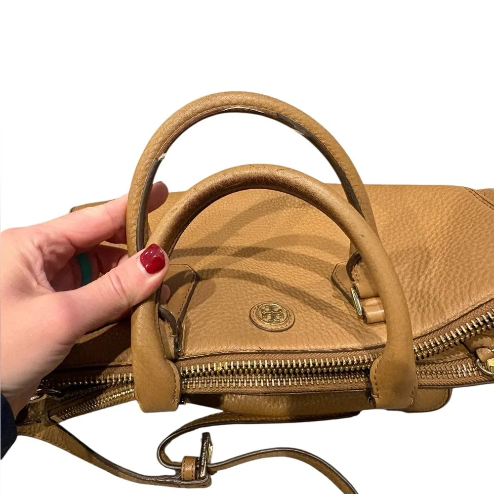 TORY BURCH Robinson Pebbled Leather Tote Bag Satchel Tan